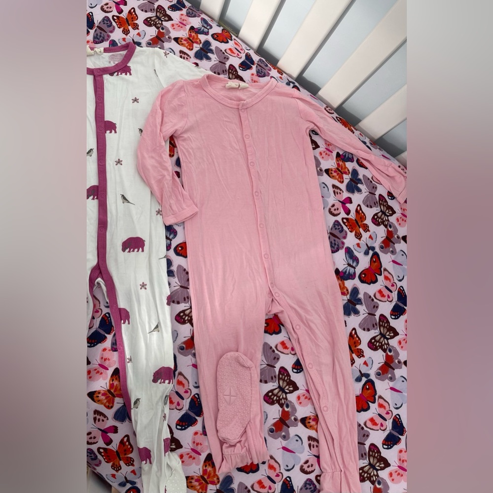 Kyte retired petal footie